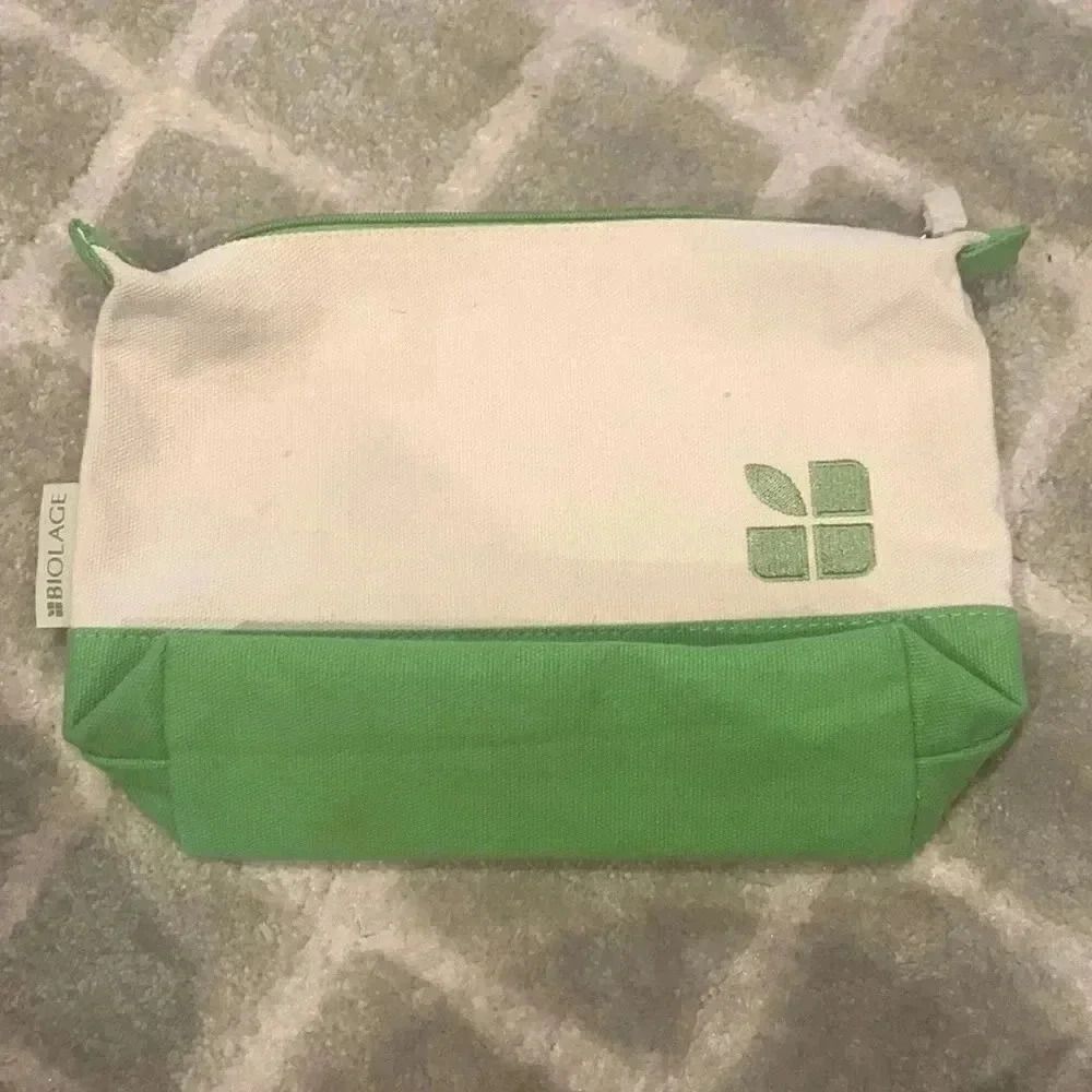 Biolage cosmetic bag 